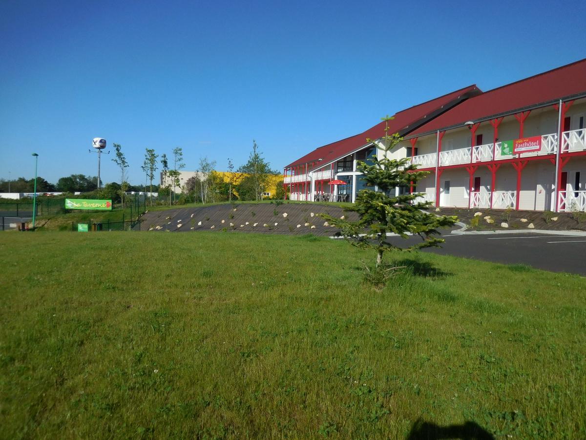 Fasthotel Montmarault Exterior foto